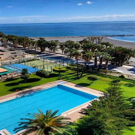 Apartamento Las Gondolas Playa Alojamientos Vistamar Almuñécar Екстериор снимка