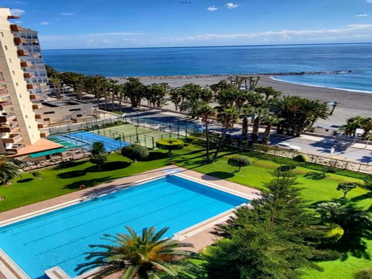 Apartamento Las Gondolas Playa Alojamientos Vistamar Almuñécar Екстериор снимка